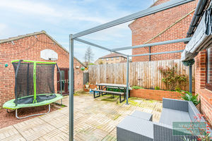 Photo 19- click for photo gallery